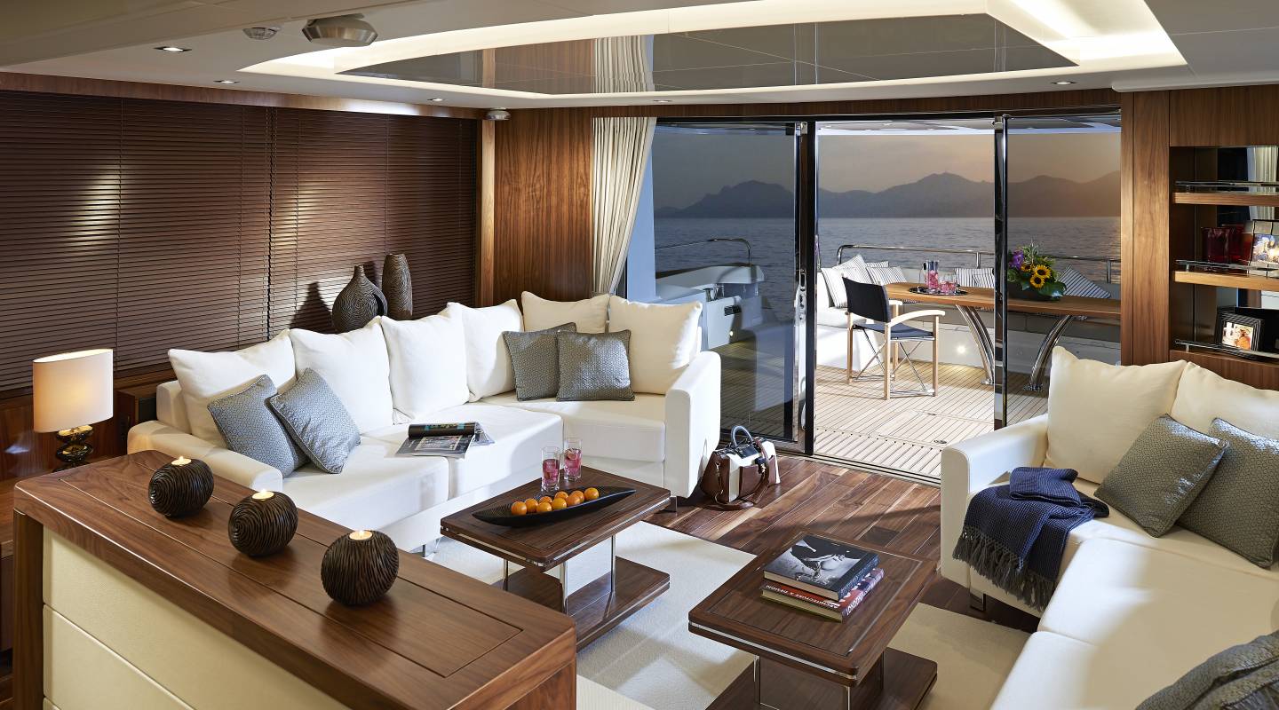 Saloon Aft 1710571v5